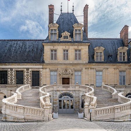 L' Ecrin De Jade Lägenhet Melun Exteriör bild